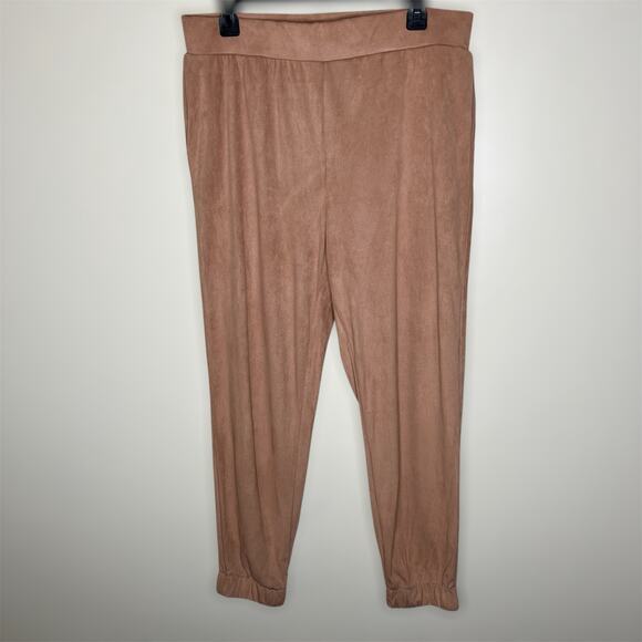 Cupio Pants Medium Pull On Faux Suede High Rise Tapered Ankle Tan Casual New - Picture 1 of 9